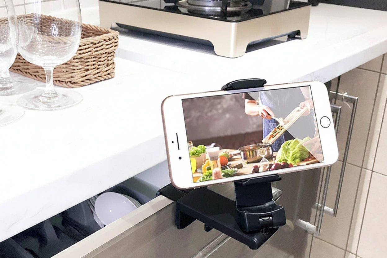 SkyView Phone Clip