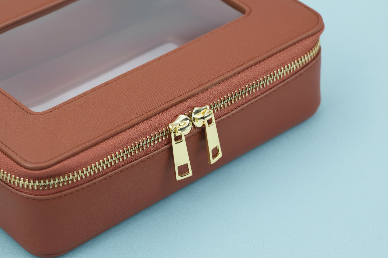 See It. Grab It. Go.™ Travel Case
