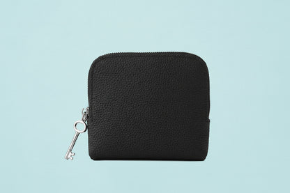 Carry & Charm™ Mini Jewelry Case