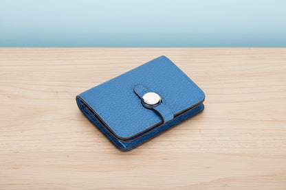 Pocket-Perfect Leather Card Wallet — Chic, Compact, Ready to Roam