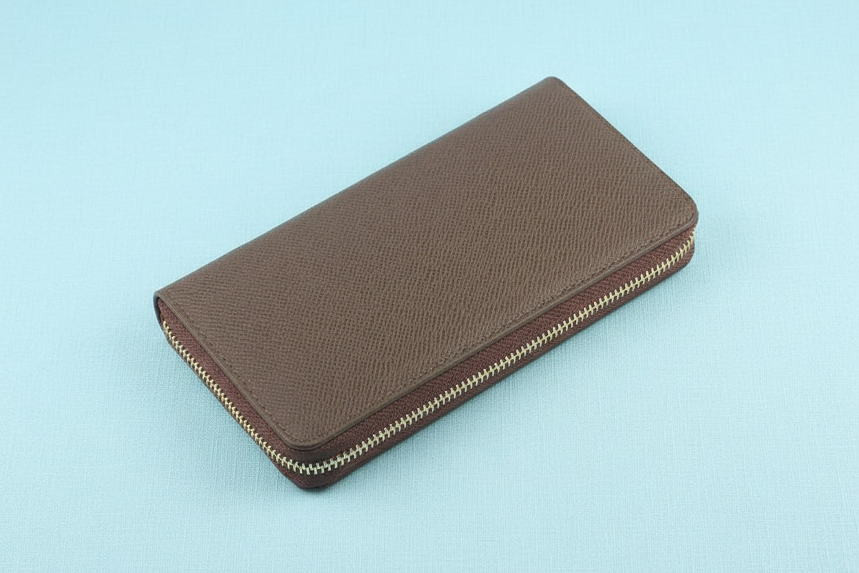 Zip & Go™ Leather Clutch Wallet