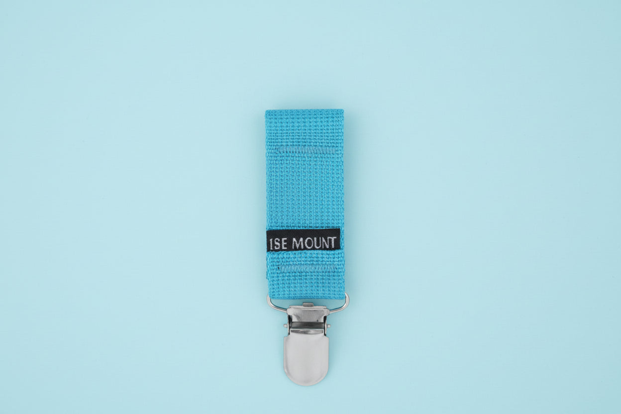 Hang On to Your Hat™ Travel Clip