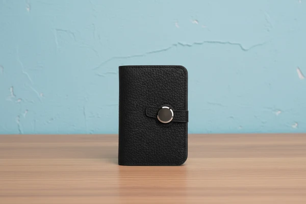 Pocket-Perfect Leather Card Wallet — Chic, Compact, Ready to Roam - Image 12