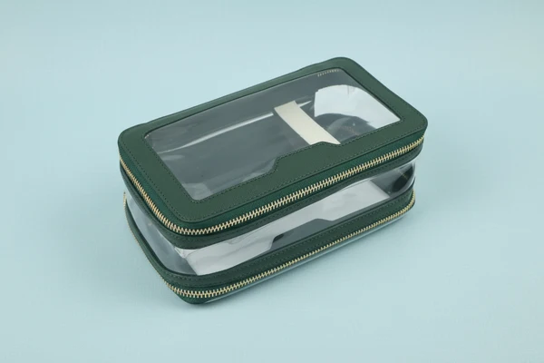Dry & Ready™ Travel Toiletry Bag - Image 8