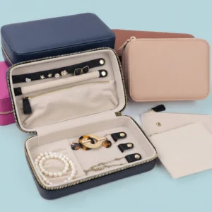 Pack It Pretty™ Leather Jewelry Case