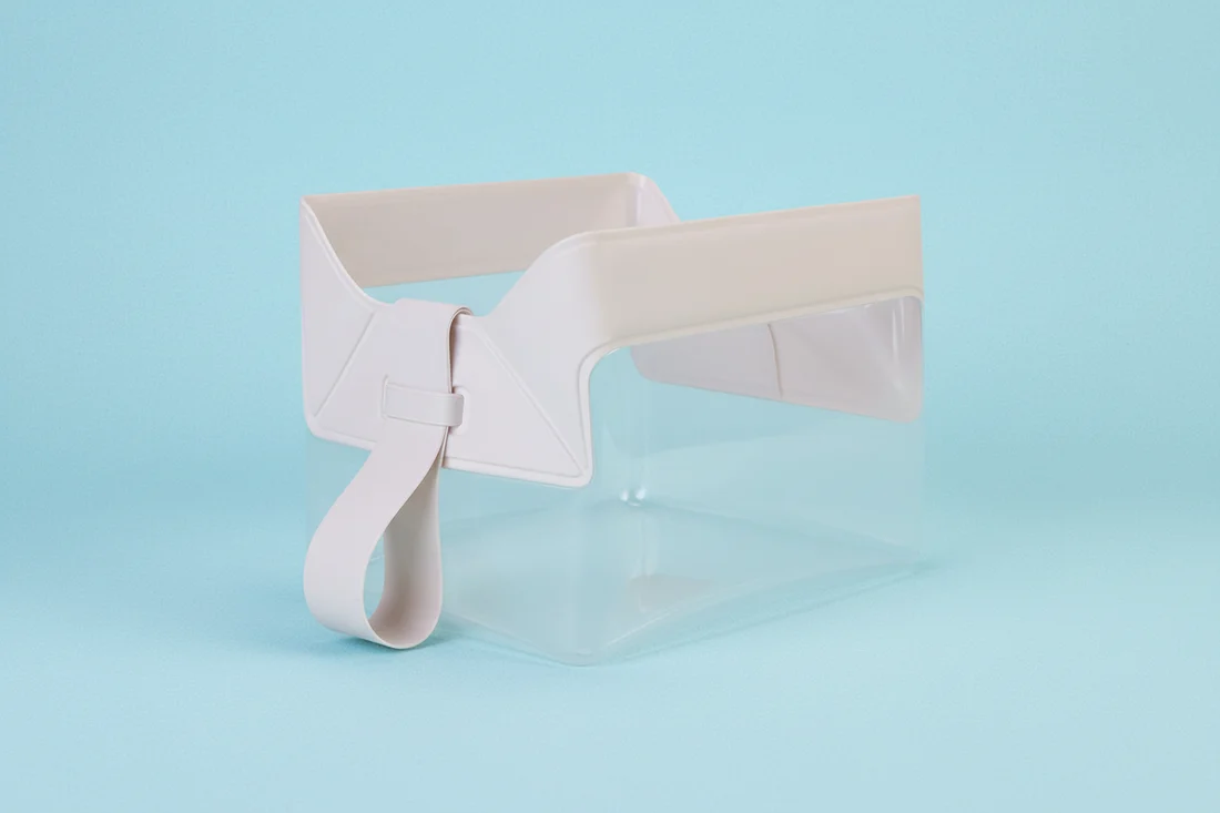 Clear & Chic Travel Case - Image 7